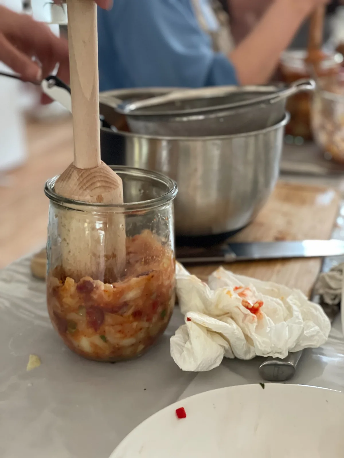 Kimchi wird im Workshop selbst ins Glas gestampft